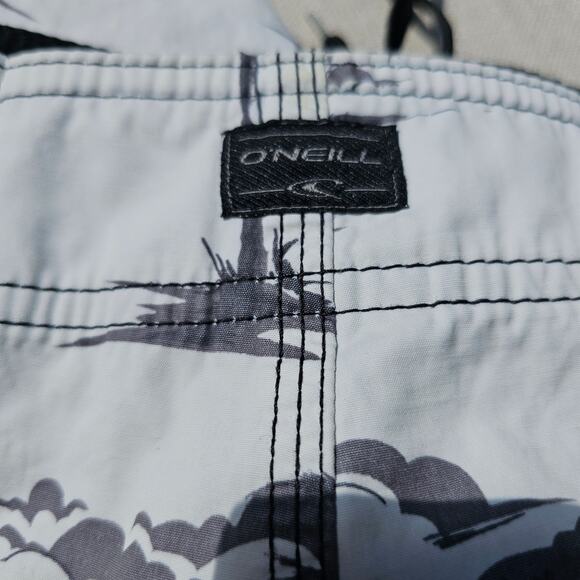 O'neill Surf Swim Shorts White and Black Shorts Size Medium Print - Picture 4 of 10